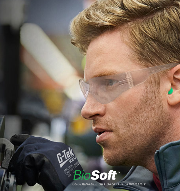 Worker wearing sustainable bio-based ear plugs