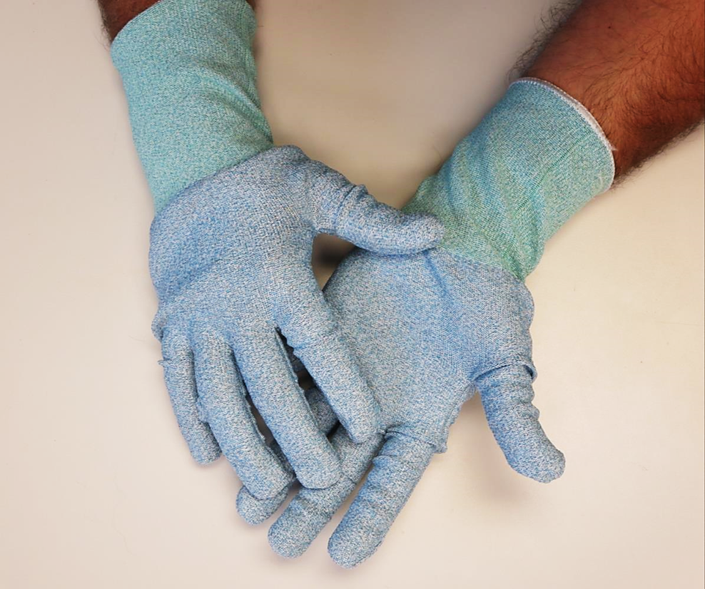 This Eco-friendly Traffi® TG710 is a tactile, high performing cut level A5 uncoated liner with extended cuff for use in the food industry industry that helps prevent lacerations to the knife hand.