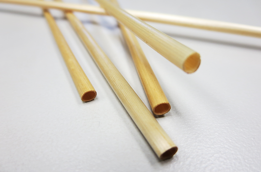 These Real Straw Compostable Wheat Cocktail Straws offer an environmentally-friendly alternative to single-use plastic type straws. Made from 100% natural, gluten-free wheat, they feature a safe, durable, and eco-friendly design. Perfect for restaurants, parties, or other gatherings, this set of 5000 straws is an easy way to reduce negative impact on the environment.