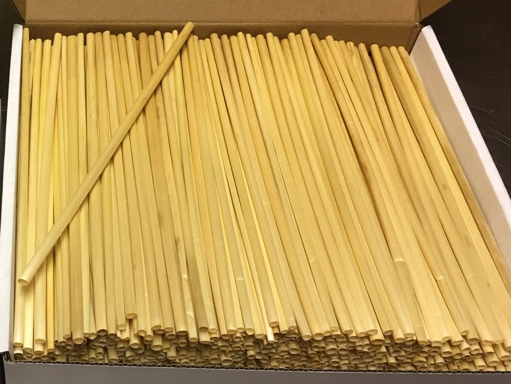 These Real Straw Compostable Wheat Cocktail Straws offer an environmentally-friendly alternative to single-use plastic type straws. Made from 100% natural, gluten-free wheat, they feature a safe, durable, and eco-friendly design. Perfect for restaurants, parties, or other gatherings, this set of 5000 straws is an easy way to reduce negative impact on the environment.