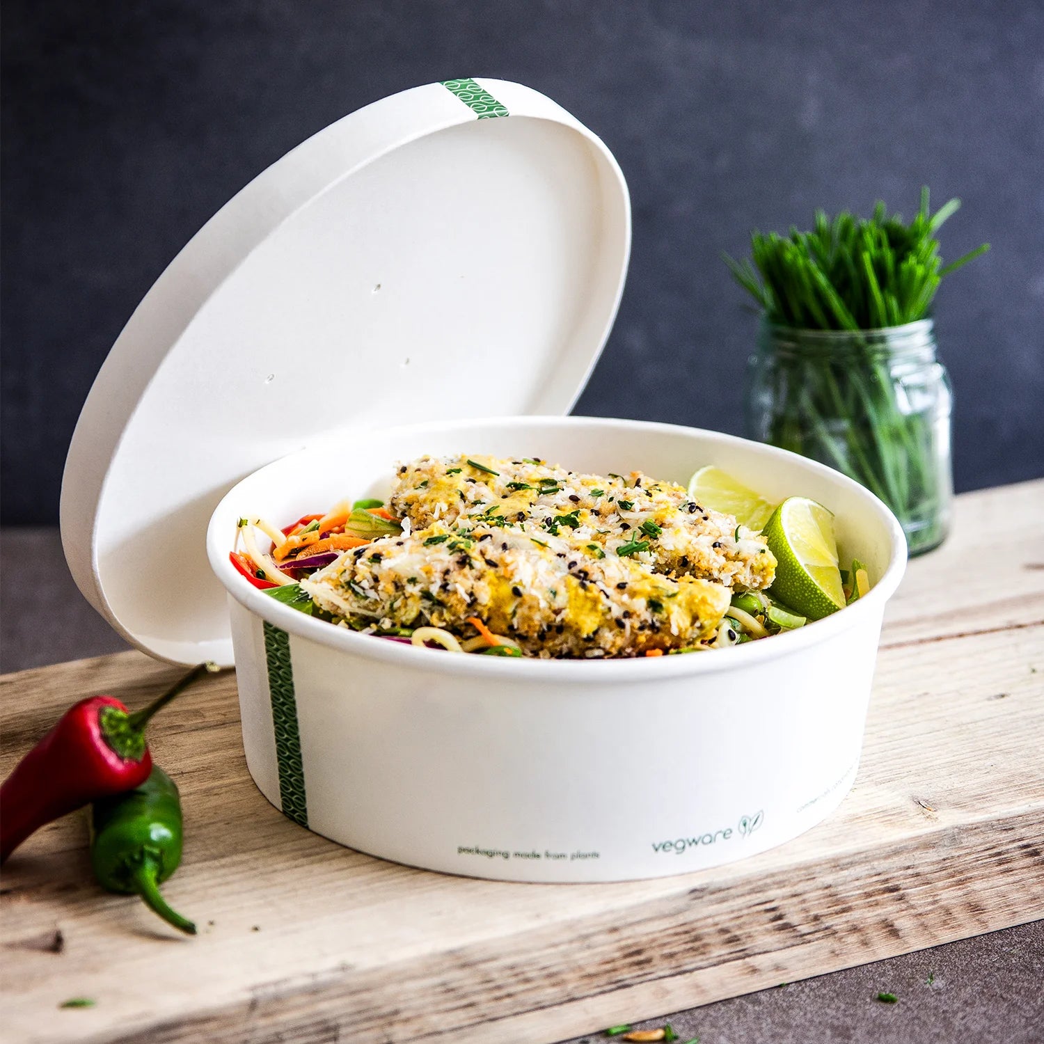 Ideal for hot and cold foods, Vegware™ 185-Series compostable 32-oz Bowls are lined with plant-based PLA and are independently certified to break down into soil within 12 weeks.