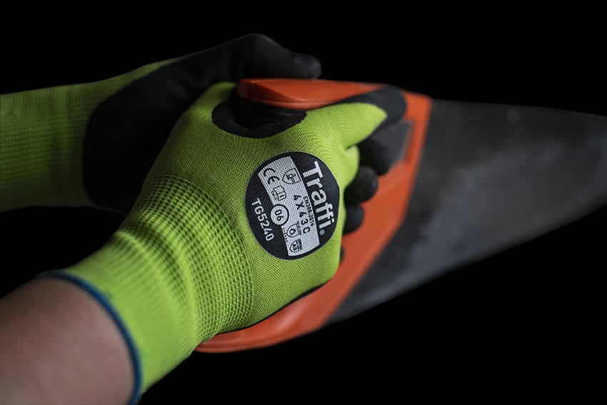 This Eco-friendly Traffi®TG5240 MicroDex LXT® Nitrile Coated Green 15-gauge Cut Level A3 Safety Gloves are Carbon Neutral Certified, repels water and oil while providing hot contact resistance.