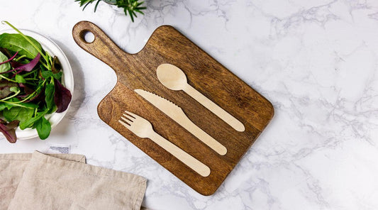 Vegware™ wooden knives are strong, sturdy and perform well in hot or cold foods. A great alternative to plastic cutlery. They provide a great first impression and are well accepted by customers.