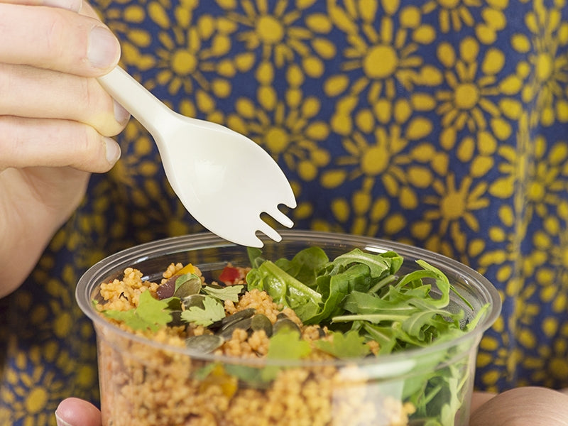 Ideal for hot and cold foods, Vegware™ certified compostable 6-in sporks are made from plant-based CPLA  independently certified to break down in landfill within 12 weeks.  